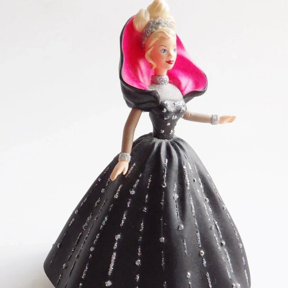Hallmark Keepsake HOLIDAY BARBIE Collectors Ornament Vintage 1998 NEW